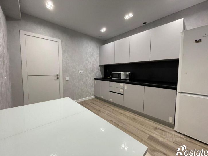 3-комн квартира улица Космонавтов, 61Е,  д. 61Е