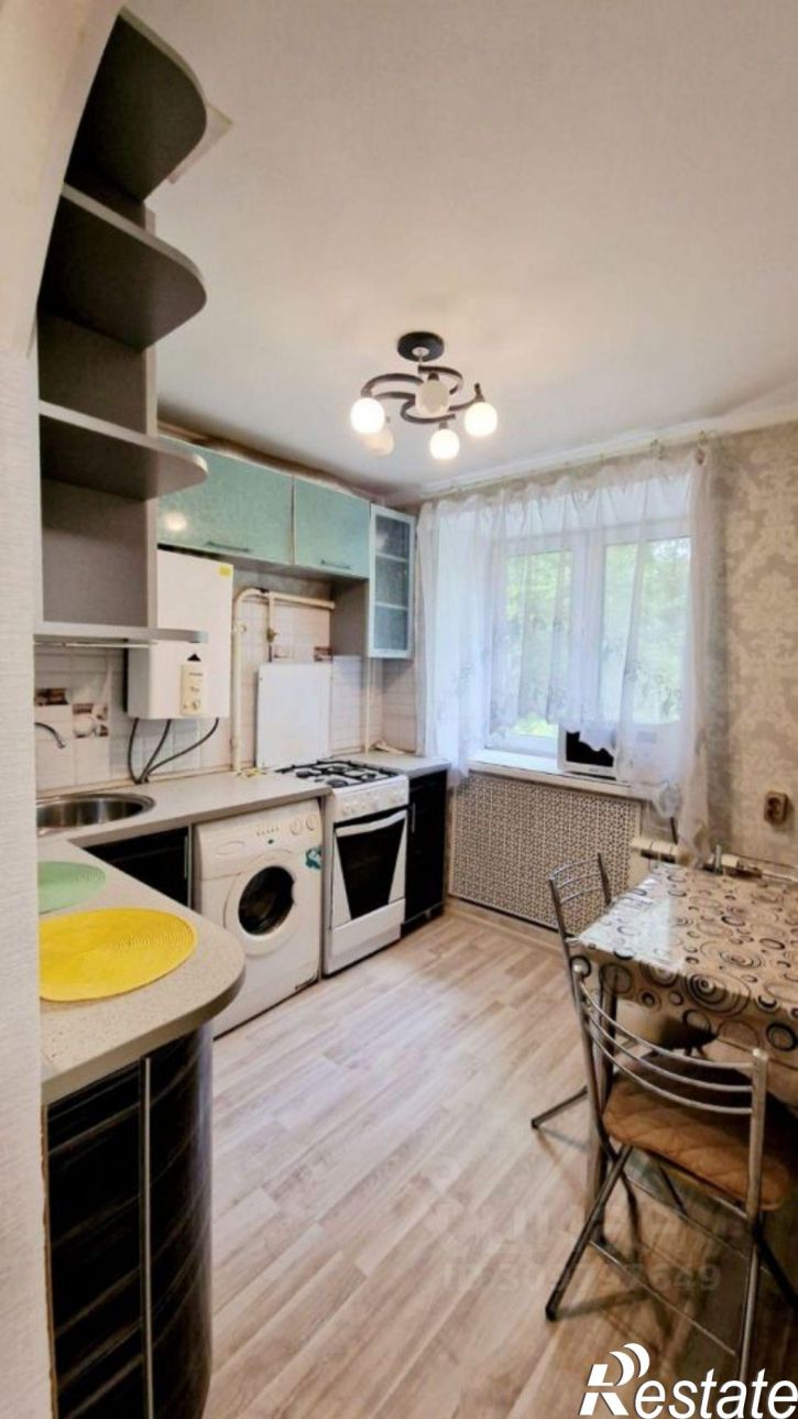 3-комн квартира улица 8 Марта, 9,  д. 9