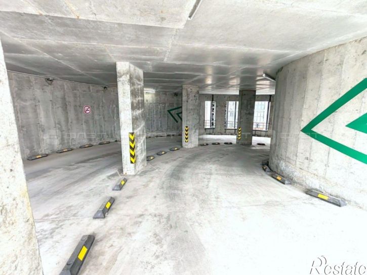 Гараж/парковка улица Аделя Кутуя, 110Ж,  д. 110Ж