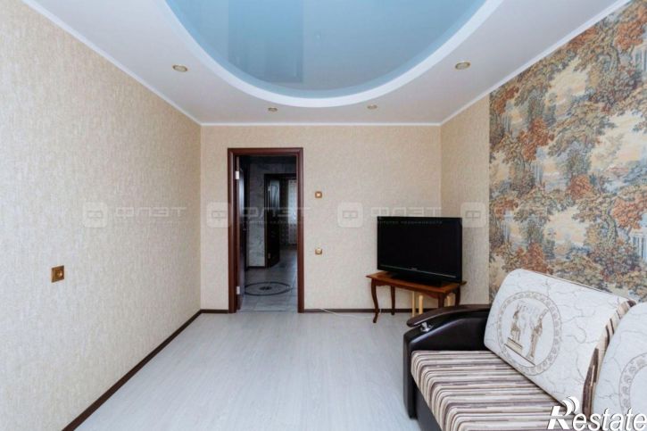 4-комн квартира улица Четаева, 25,  д. 25