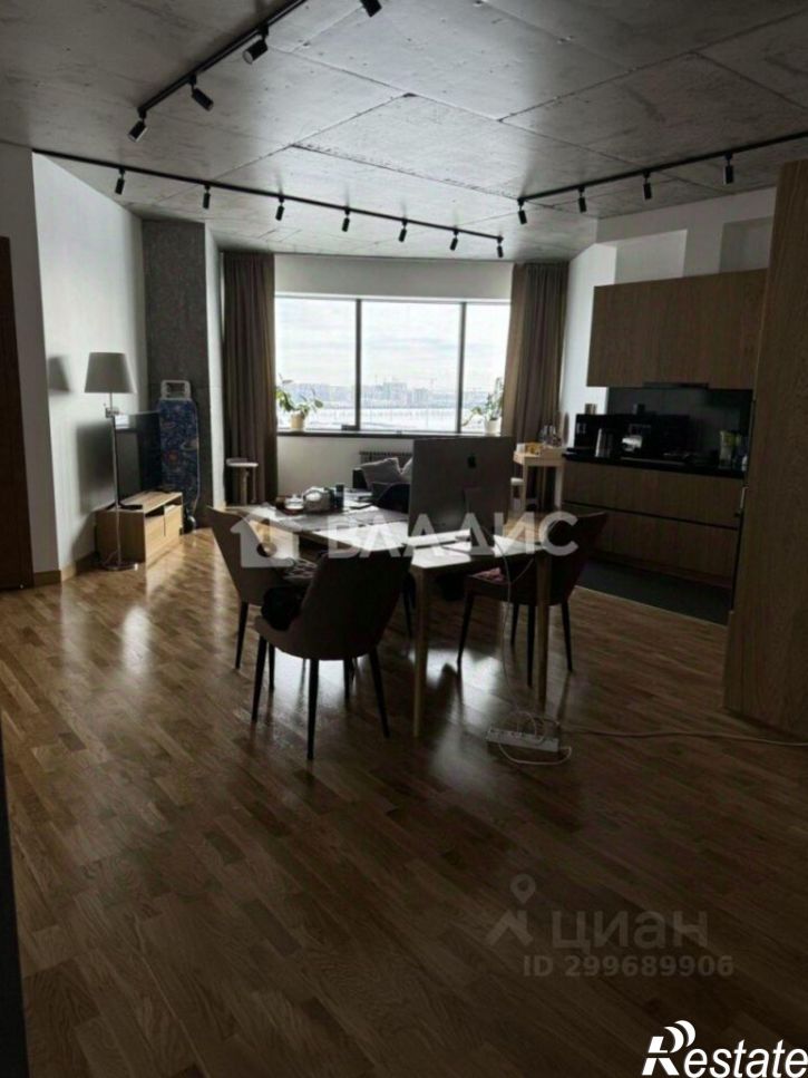 3-комн квартира проспект Альберта Камалеева, 1,  д. 1