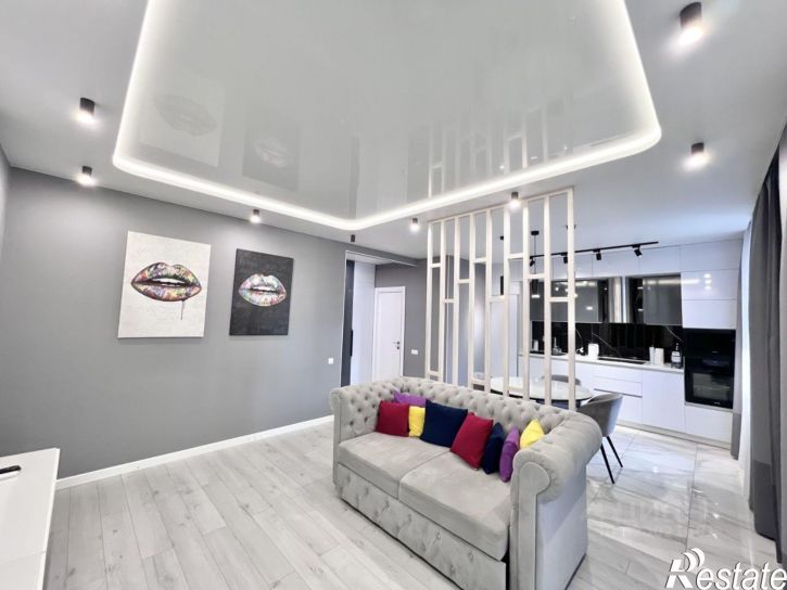 2-комн квартира улица Фикрята Табеева, 1,  д. 1