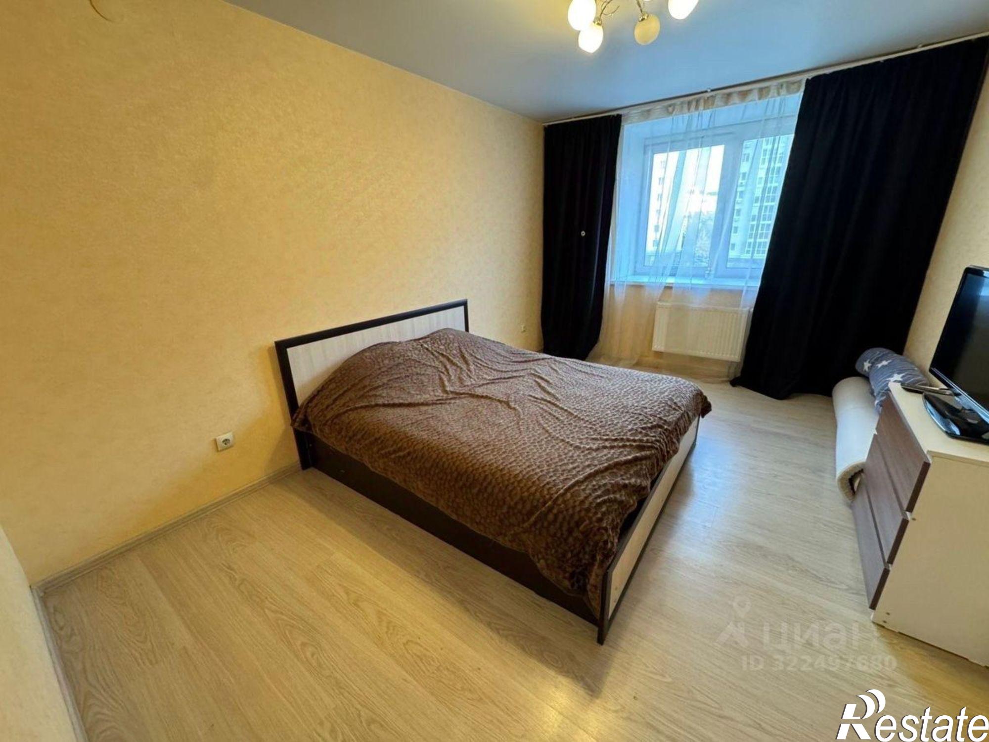 Сдать квартиру за 45 000 рублей на ул Павлюхина, 99б