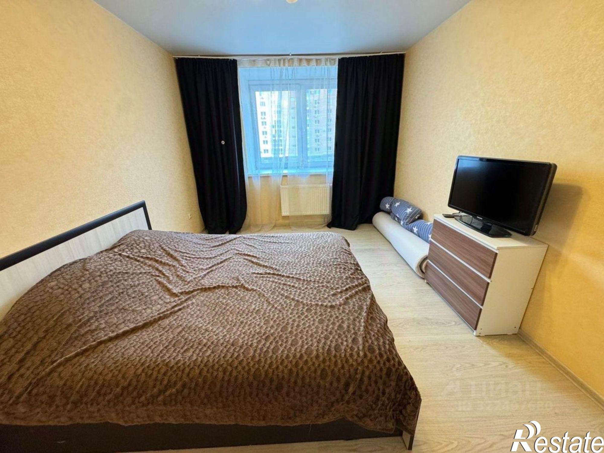 Сдать квартиру за 45 000 рублей на ул Павлюхина, 99б