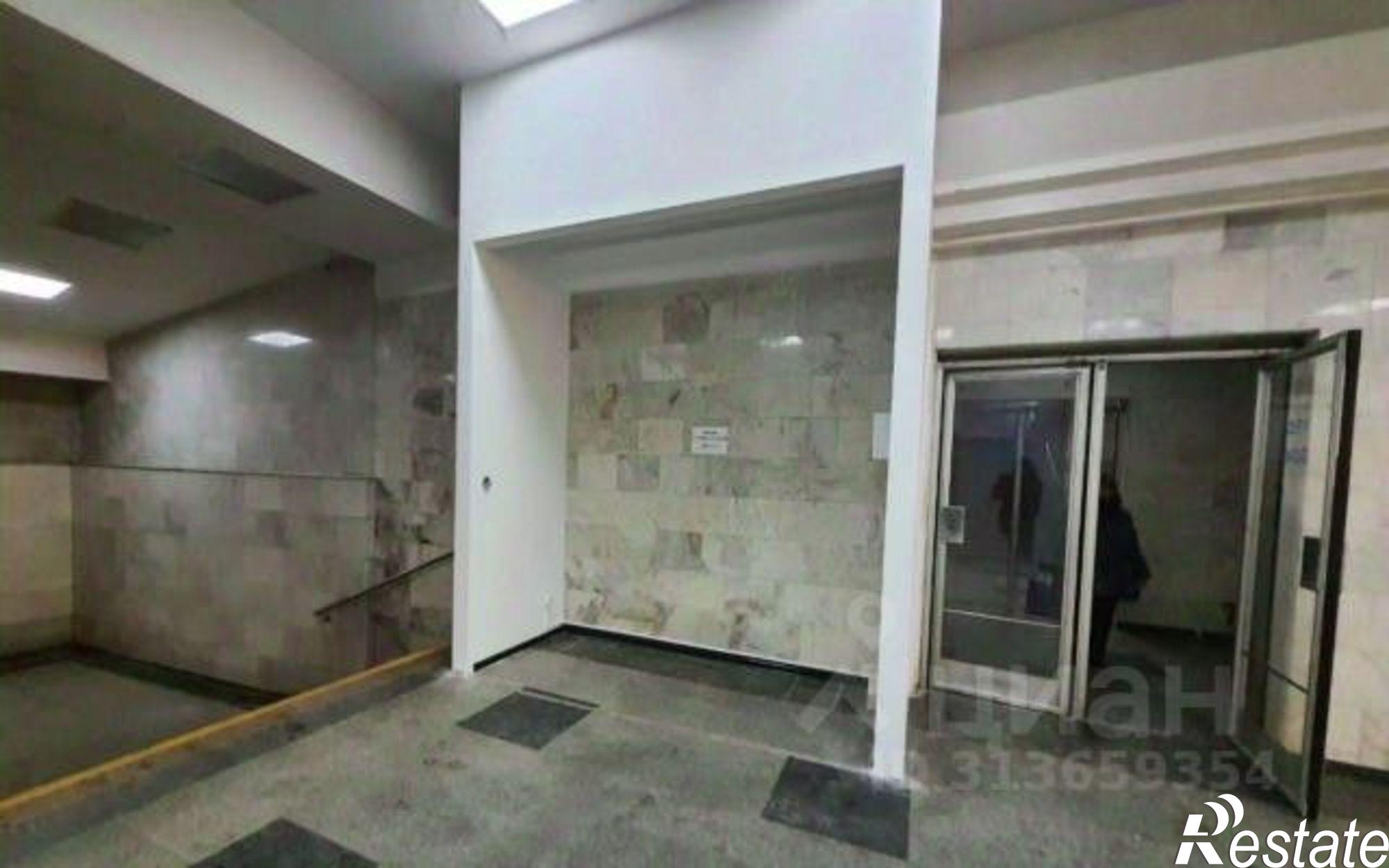 Купить торговое помещение за 20 000 000 рублей на Петербургская улица, 9