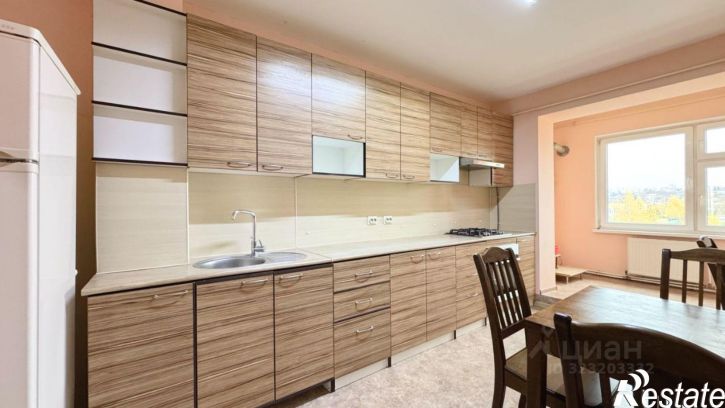 3-комн квартира проспект Победы, 210Б,  д. 210Б