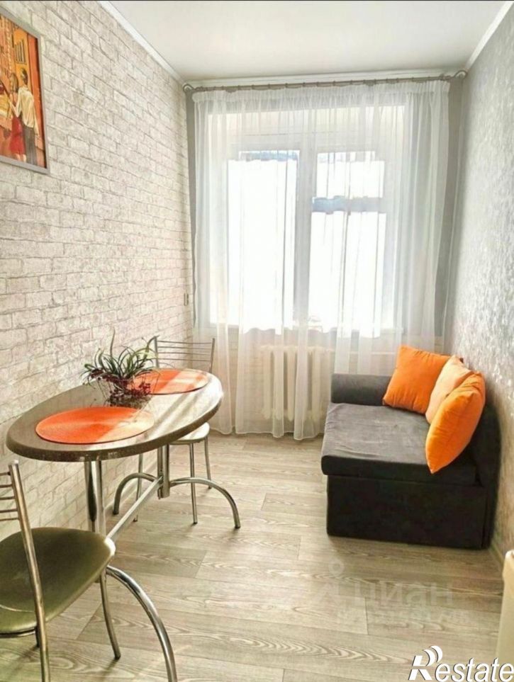 2-комн квартира улица Дежнёва, 4 к1,  д. 4 к1