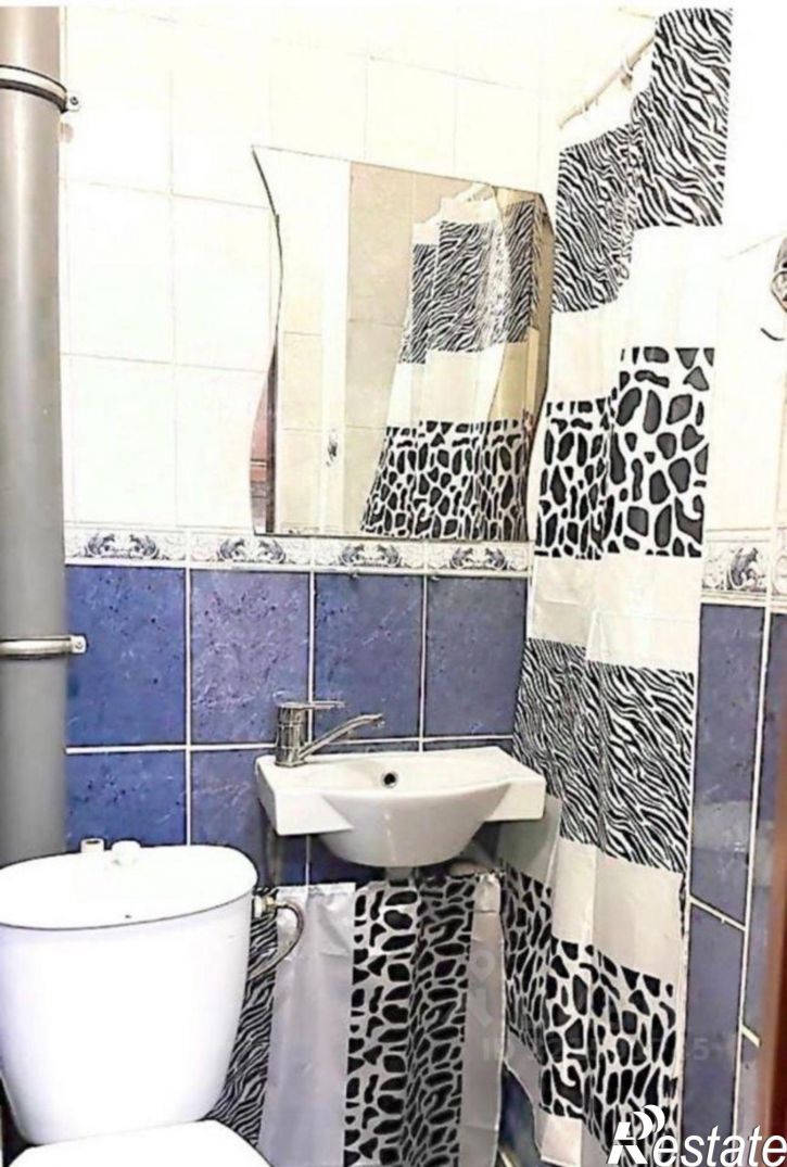 2-комн квартира улица Дежнёва, 4 к1,  д. 4 к1