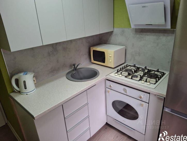 2-комн квартира улица Космонавтов, 11А,  д. 11А