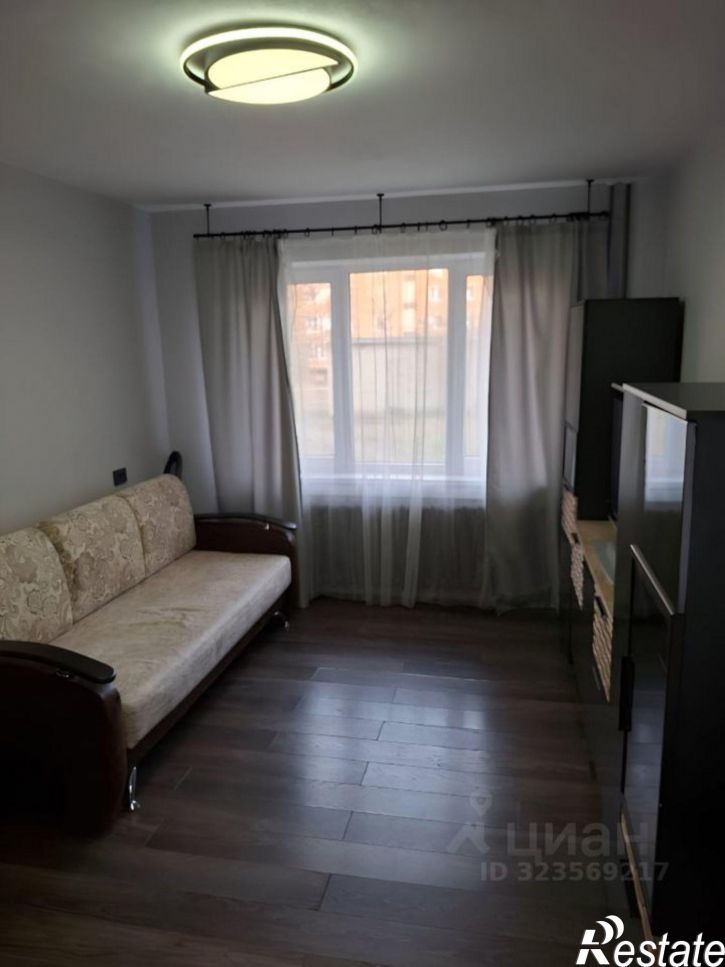 2-комн квартира улица Космонавтов, 11А,  д. 11А