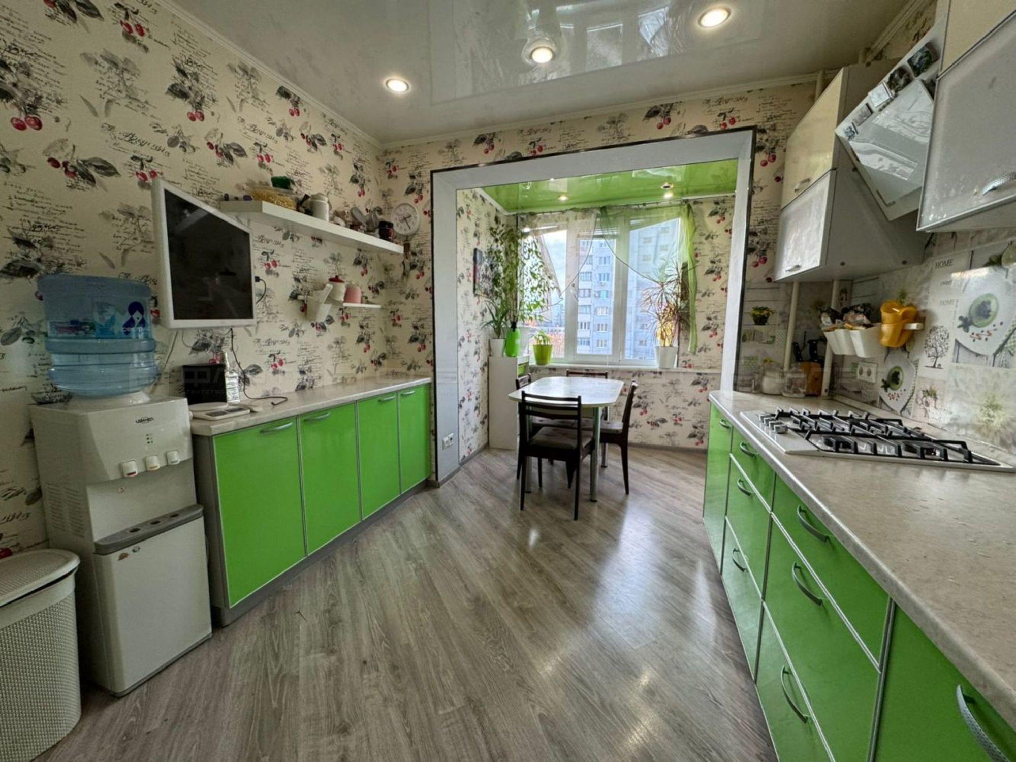 Купить квартиру за 13 000 000 рублей на ул. Юлиуса Фучика, дом 98