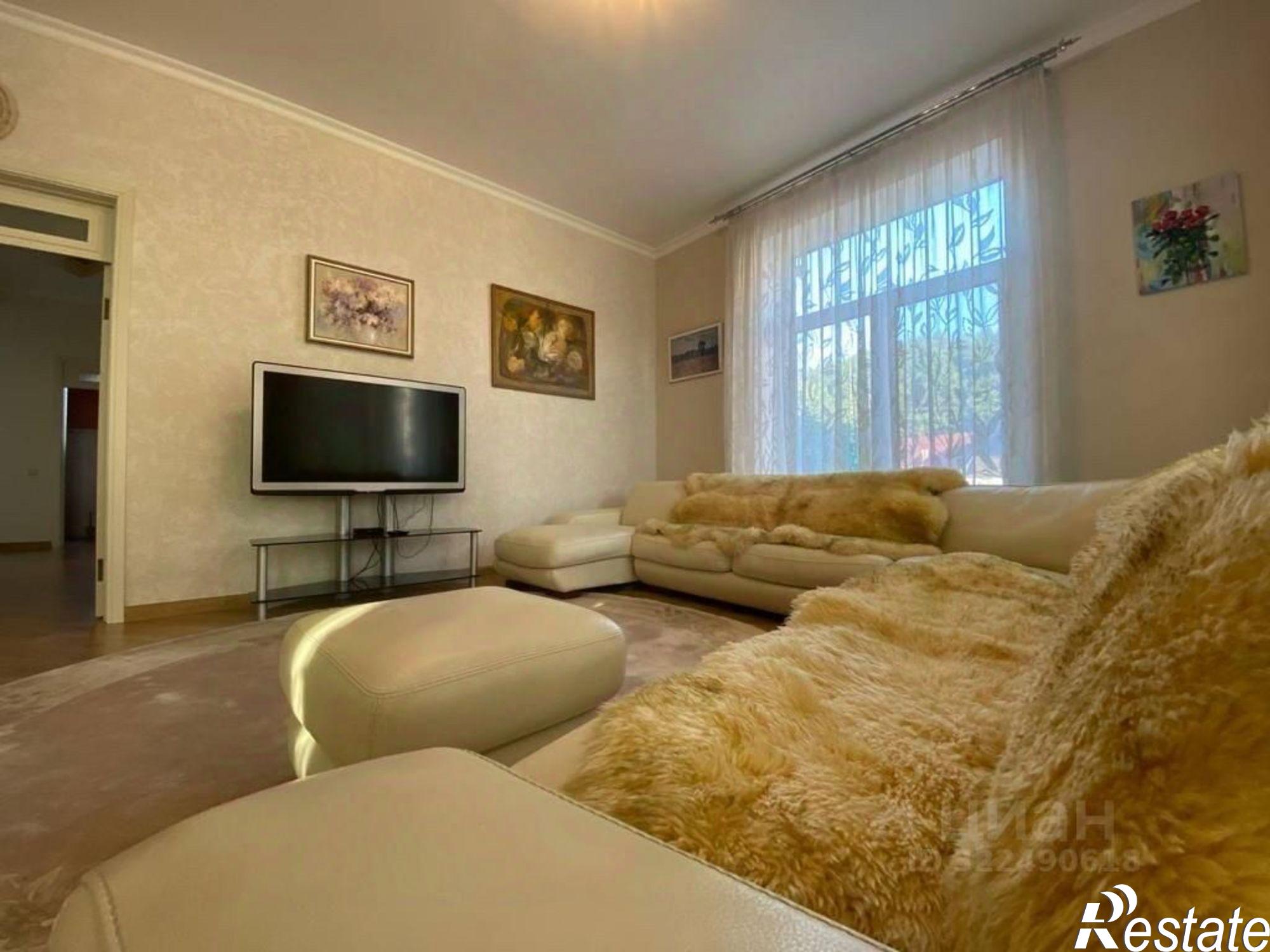 Сдать дачу, дом, коттедж за 150 000 рублей на улица Азамат, 53