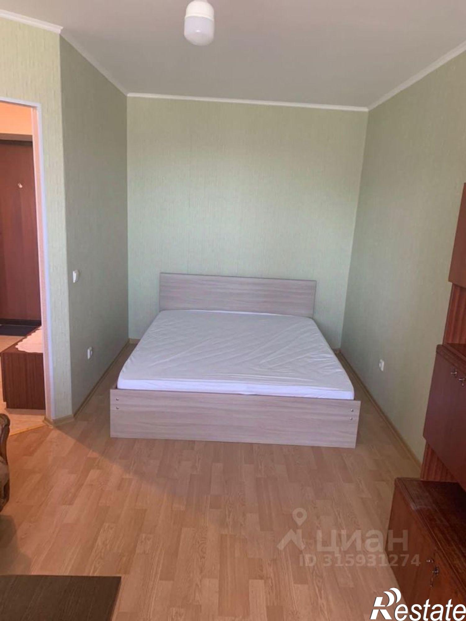 Сдать квартиру за 24 999 рублей на ул Побежимова, 36