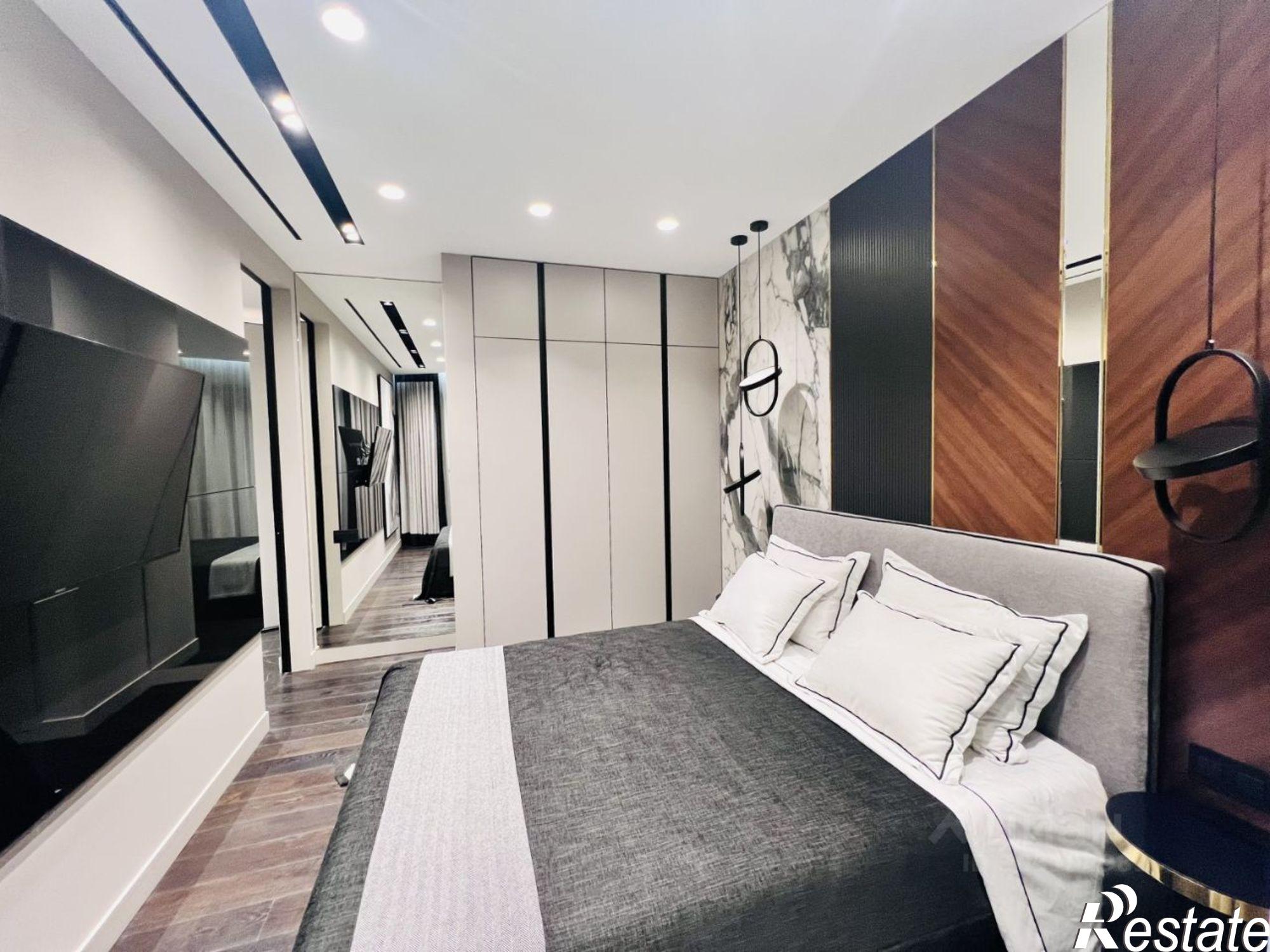 Сдать квартиру за 250 000 рублей на улица Татарстан, 14/59