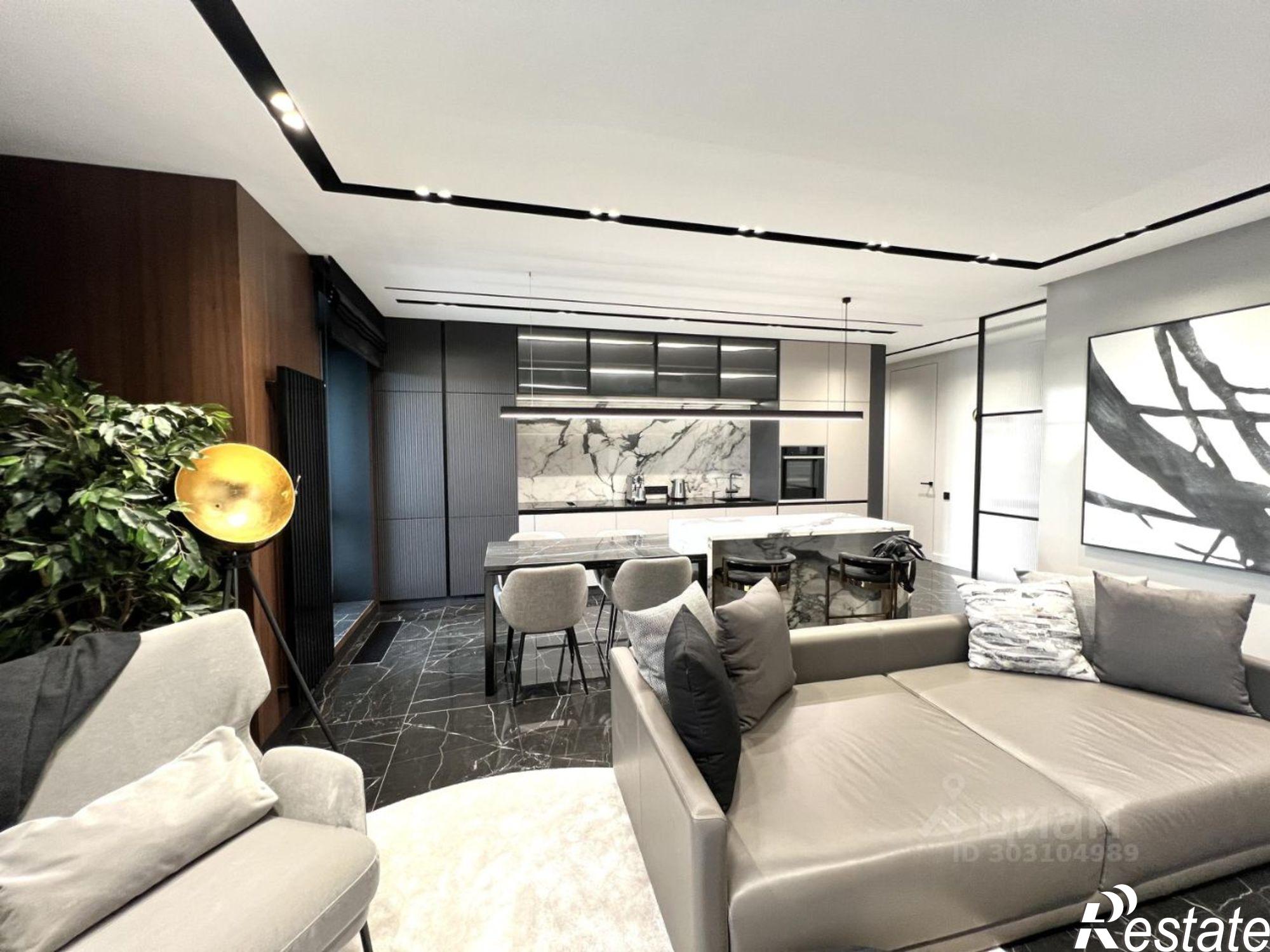 Сдать квартиру за 250 000 рублей на улица Татарстан, 14/59