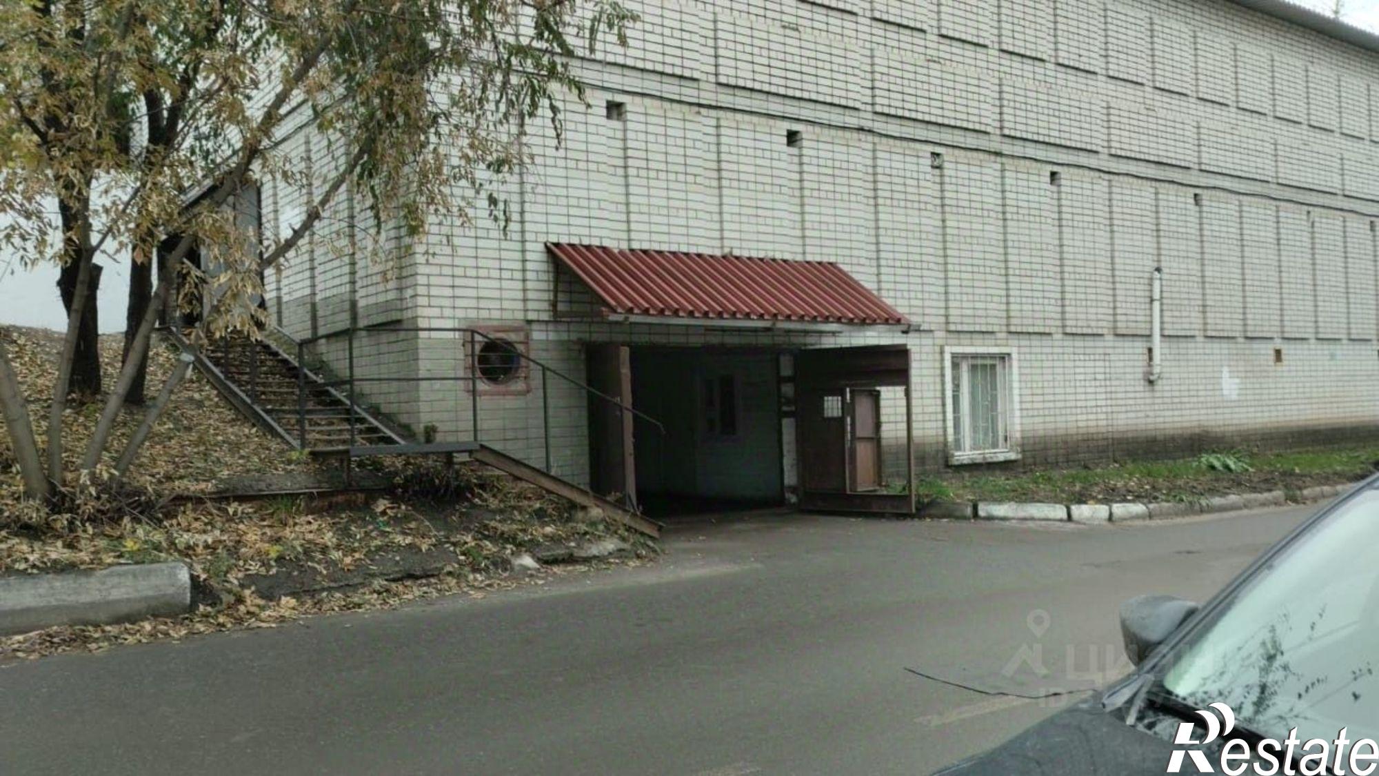 Сдать гараж, место в паркинге за 10 000 рублей на улица Соловецких юнг, 1 к1