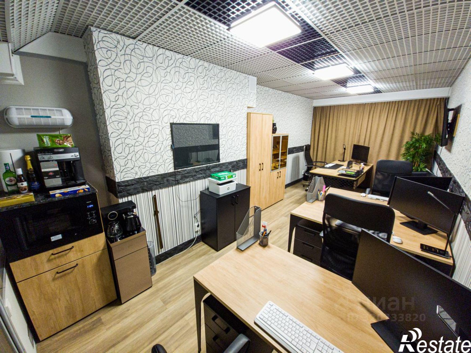 Сдать офис, помещение под офис за 357 117 рублей на ул Галиаскара Камала, 41