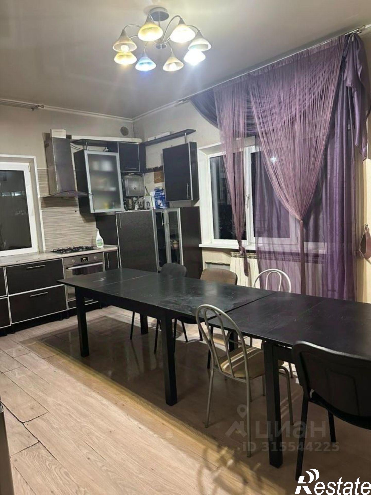 Сдать дачу, дом, коттедж за 80 000 рублей на ул Семидворная, 10