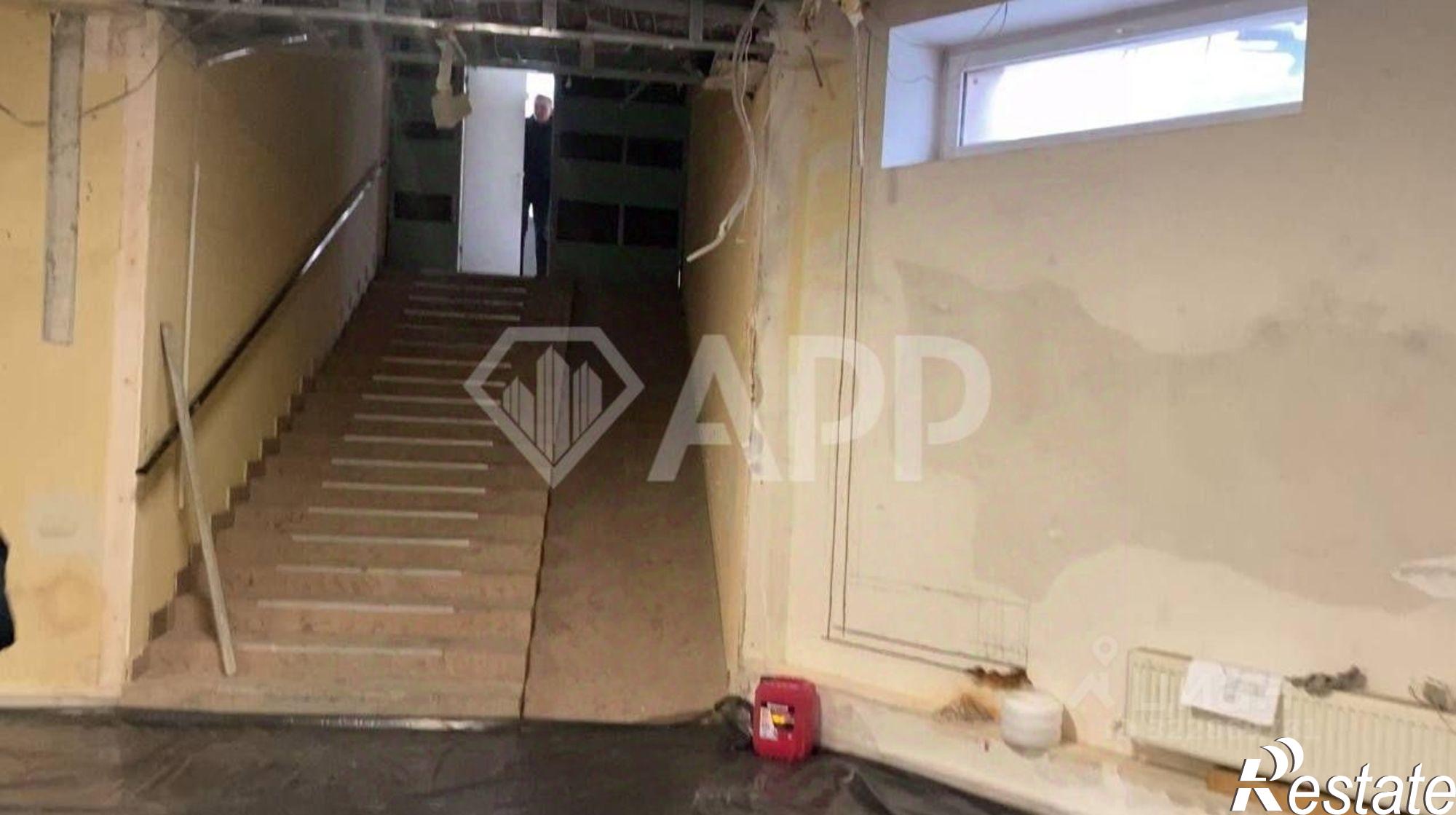 Сдать ОСЗ, отдельно стоящее здание за 214 880 рублей на Гвардейская улица