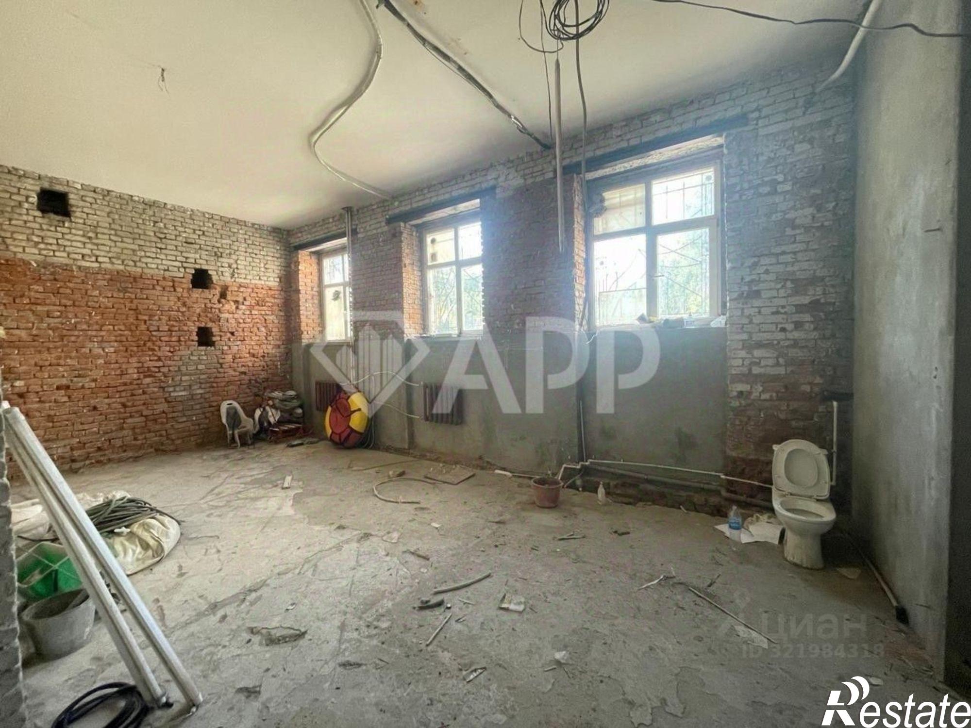 Сдать торговое помещение за 275 000 рублей на Лево-Булачная улица