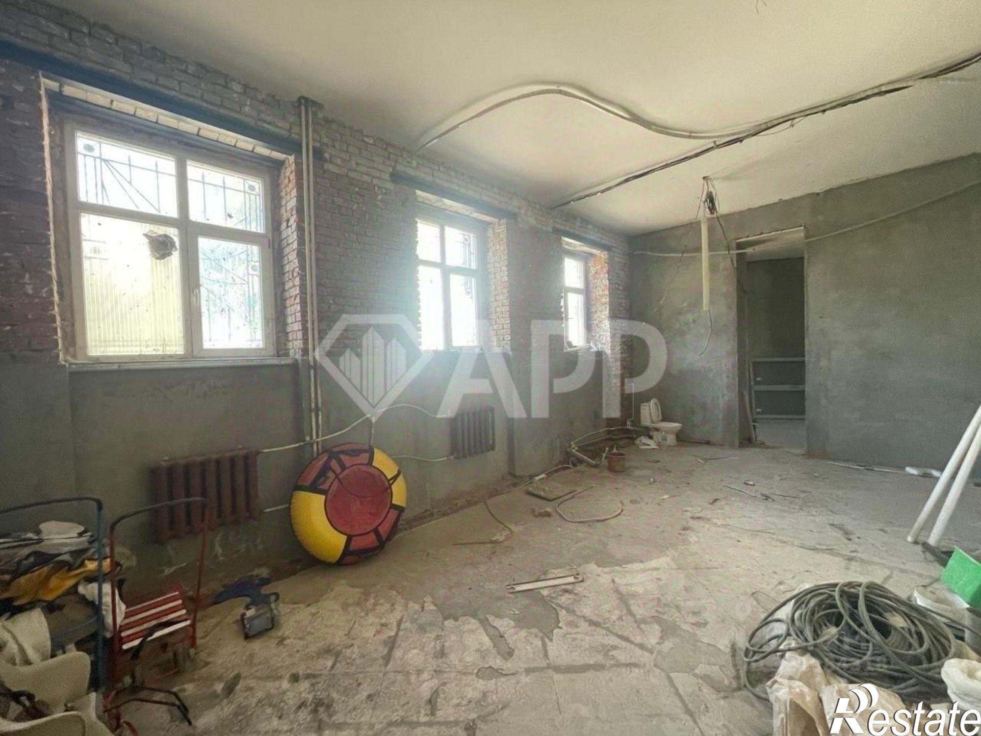 Сдать торговое помещение за 275 000 рублей на Лево-Булачная улица