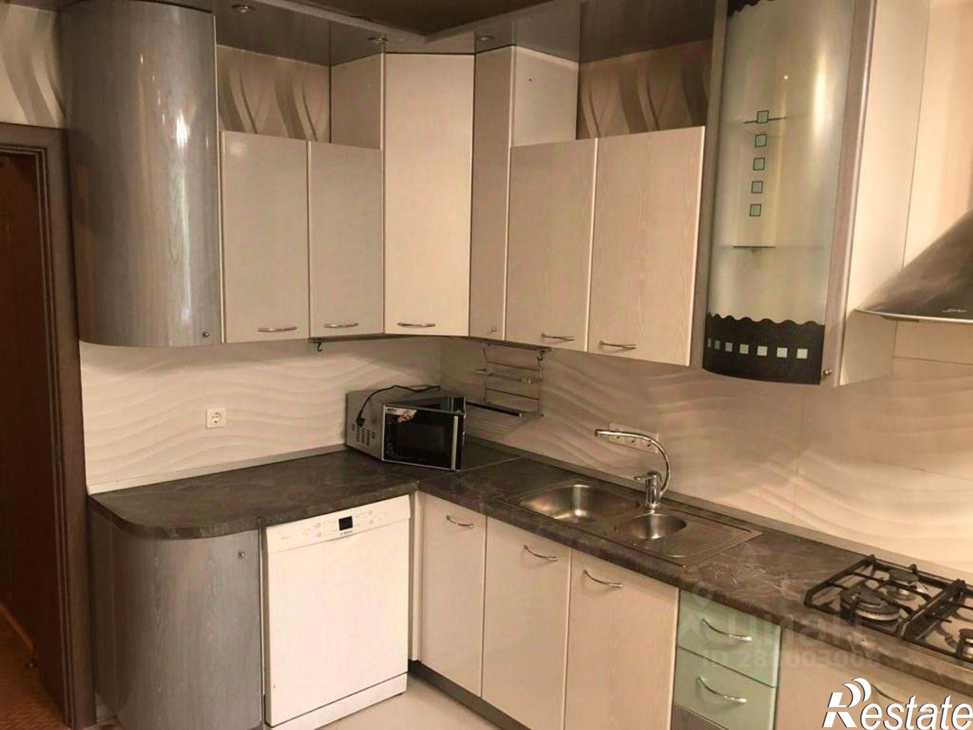 Купить квартиру за 20 290 000 рублей на улица Зинина, 34