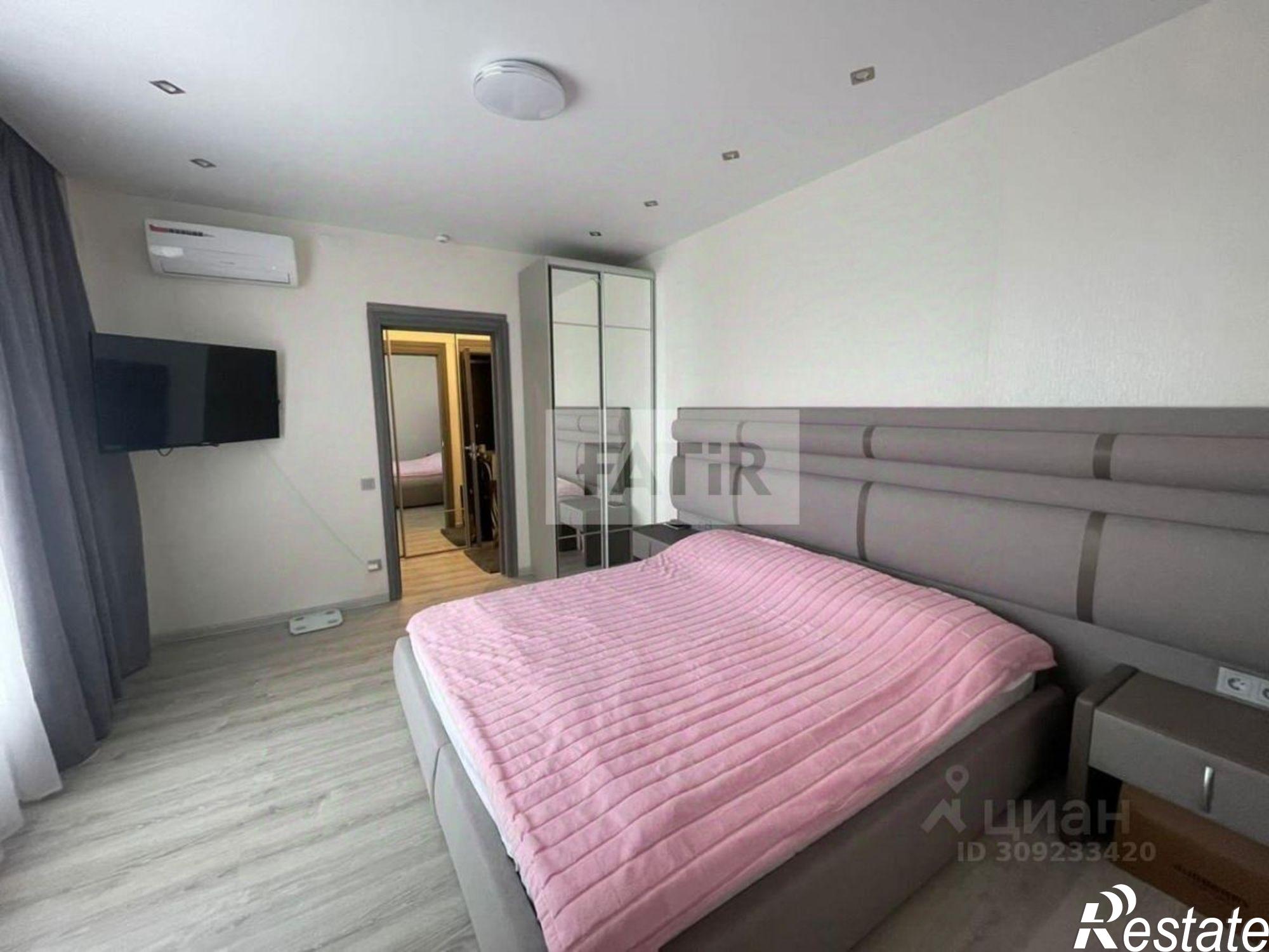 Купить квартиру за 20 000 000 рублей на улица Волкова, 12