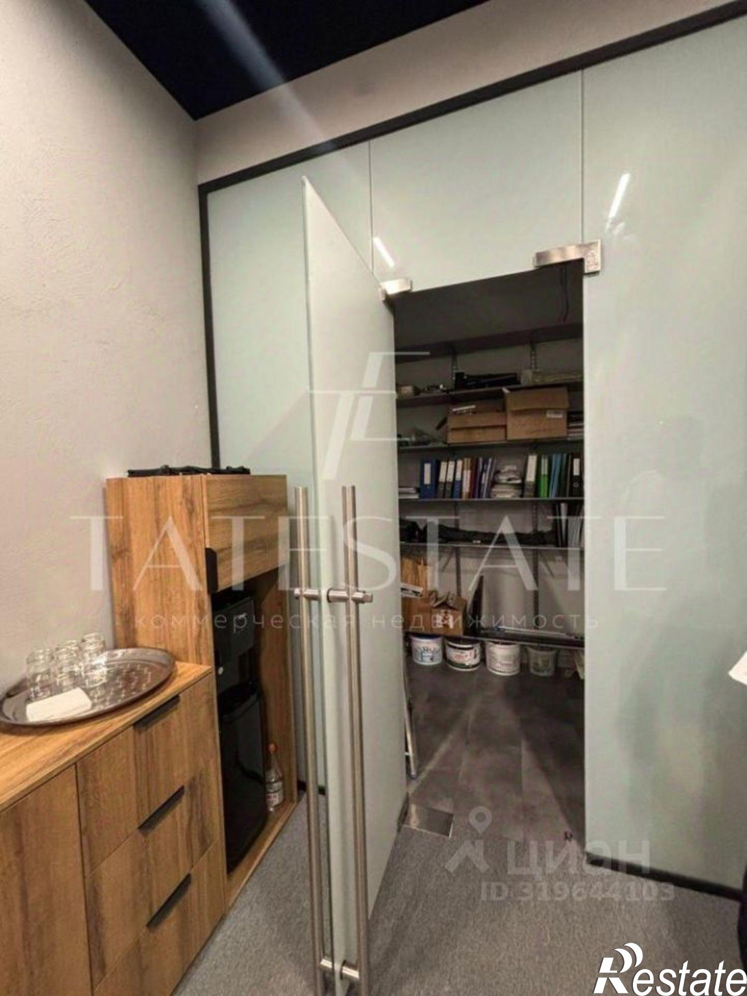 Купить офис, помещение под офис за 39 900 200 рублей на ул Академика Завойского, 21А