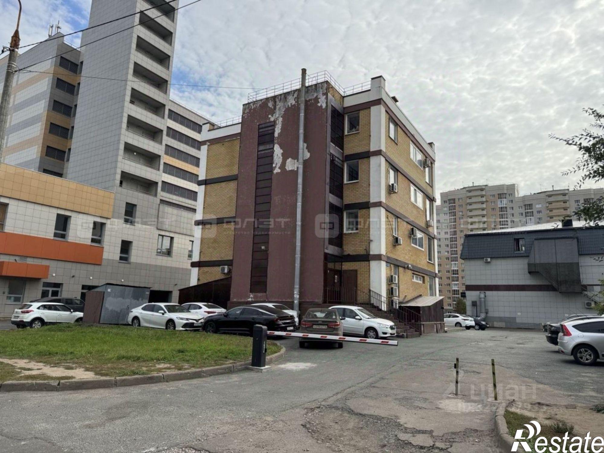 Купить ОСЗ, отдельно стоящее здание за 180 001 000 рублей на ул Чистопольская, 9Б