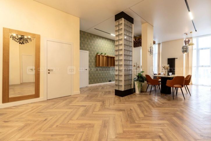 3-комн квартира ул. Столярова, дом 19