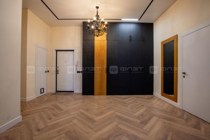 3-комн квартира ул. Столярова, дом 19