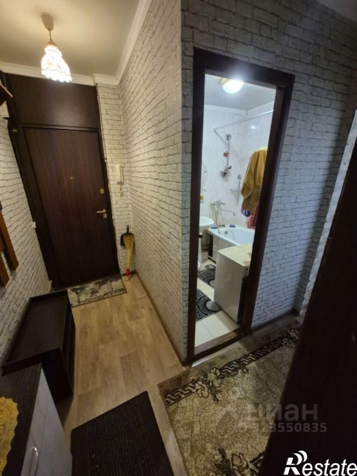 2-комн квартира улица Рихарда Зорге, 61,  д. 61