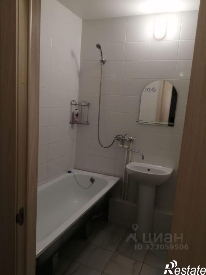 1-комн квартира ул Александра Курынова, 6 2,  д. 6 2,  к. 2