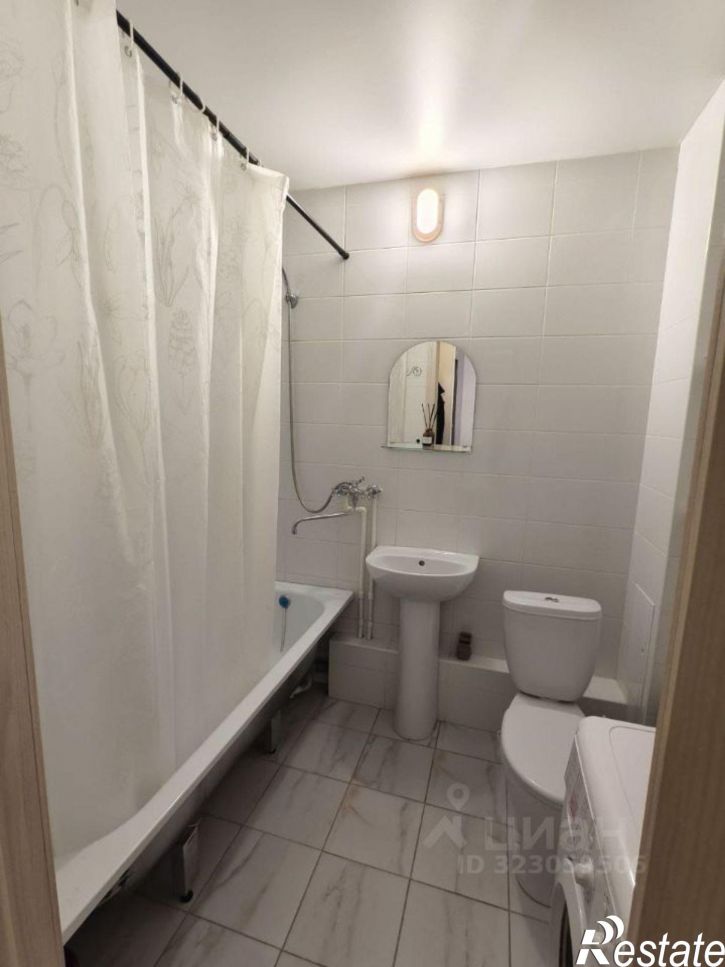 1-комн квартира ул Александра Курынова, 6 2,  д. 6 2,  к. 2