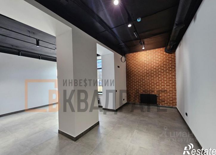 Торговое помещение пр-кт Ибрагимова, 32а,  д. 32а