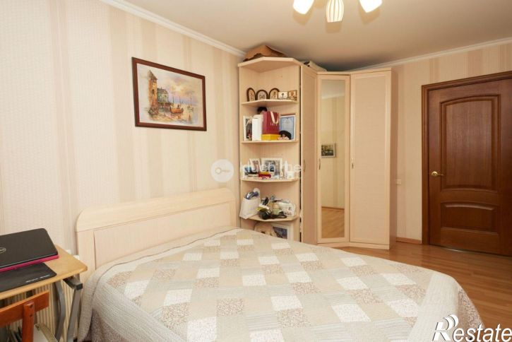 3-комн квартира улица Кулахметова, 15А,  д. 15А