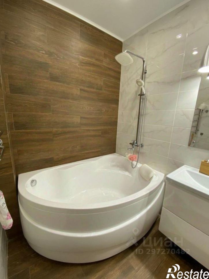 2-комн квартира ул Маршала Чуйкова, 15б,  д. 15б