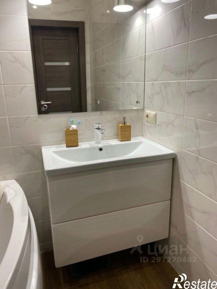 2-комн квартира ул Маршала Чуйкова, 15б,  д. 15б