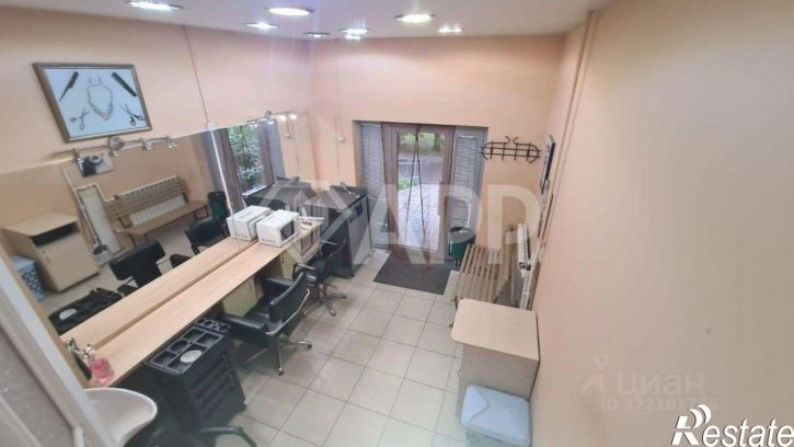 Помещение свободного назначения ул Адоратского, 42,  д. 42