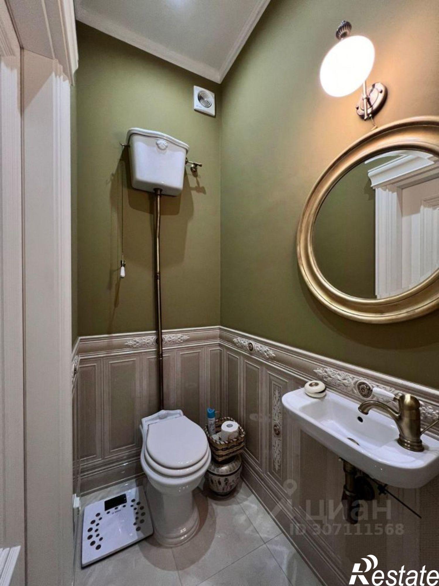 Сдать квартиру за 160 000 рублей на ул Касаткина, 11