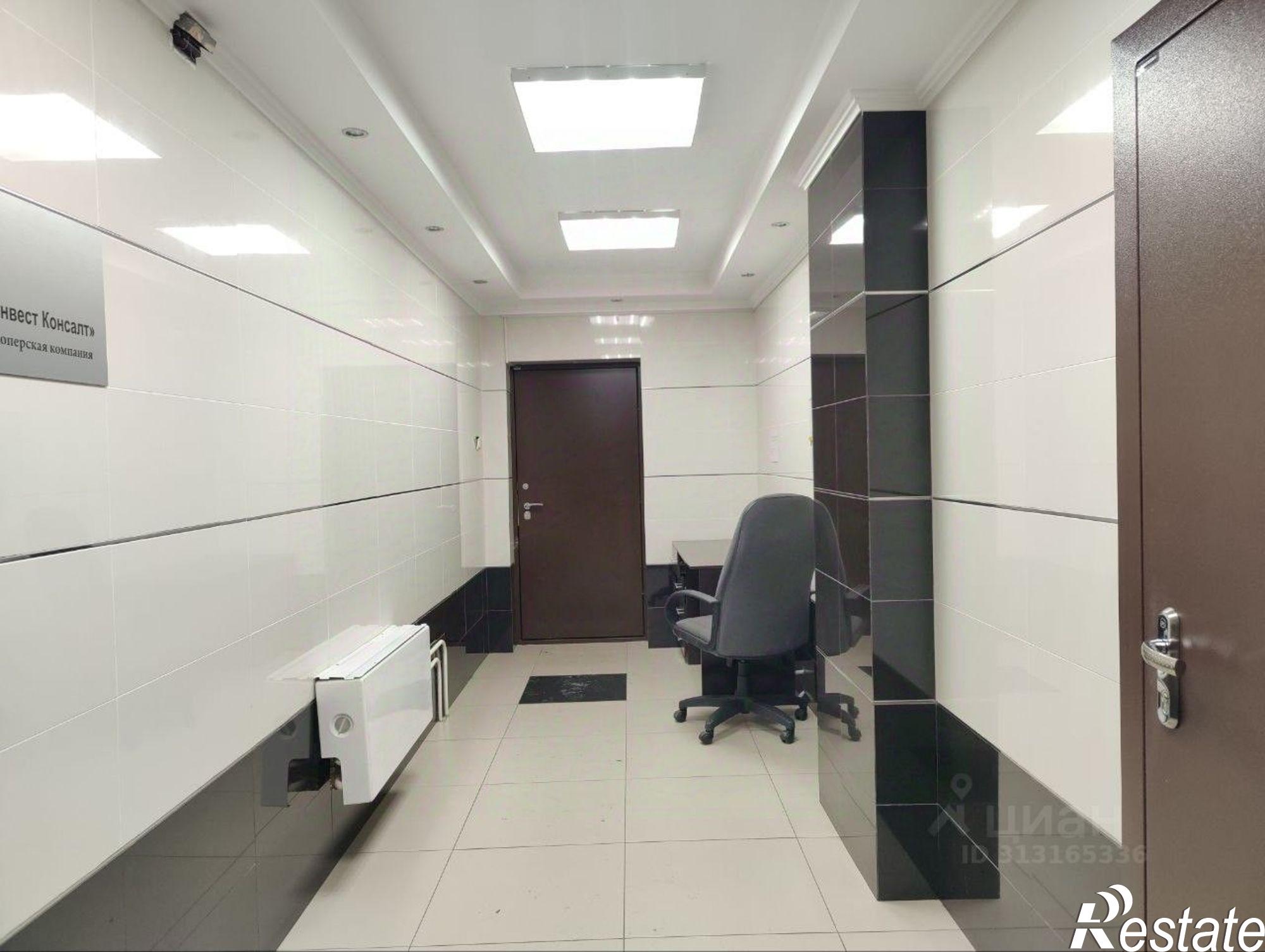 Сдать офис, помещение под офис за 132 000 рублей на Волочаевская улица, 4