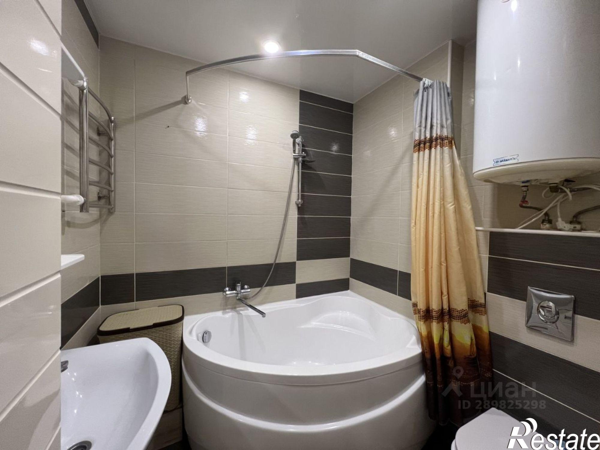 Сдать квартиру за 45 000 рублей на улица Симонова, 15