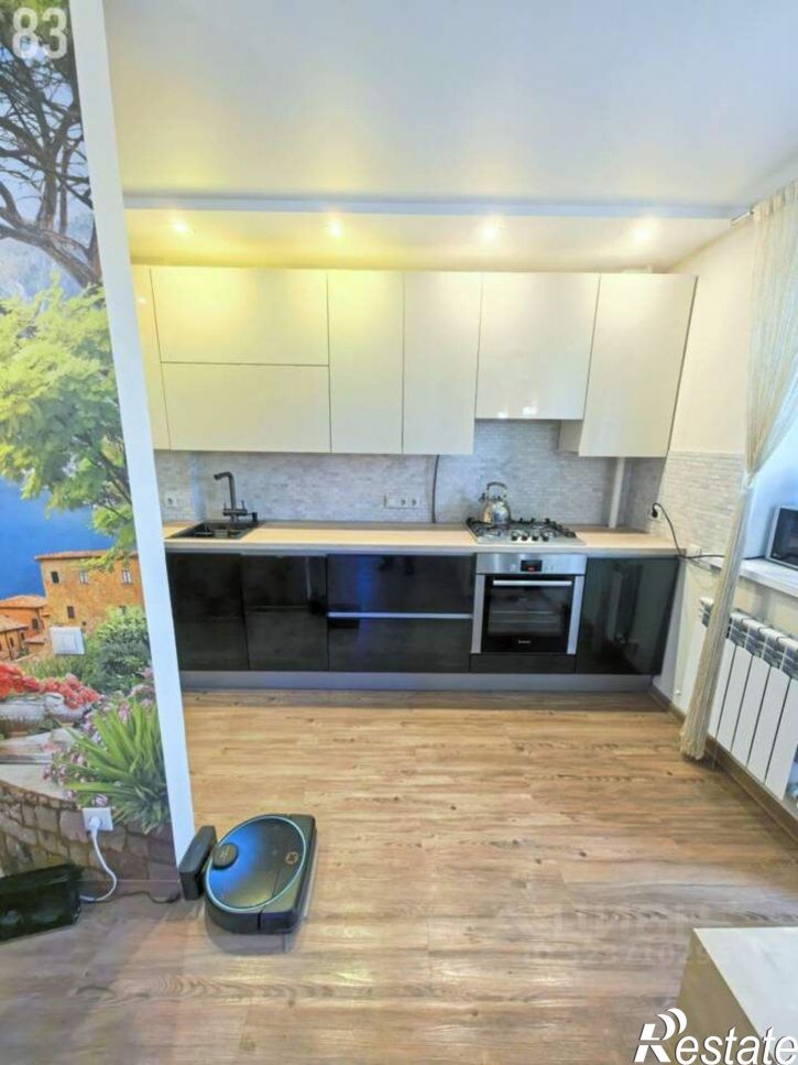 3-комн квартира ул Дмитрия Менделеева, 8,  д. 8