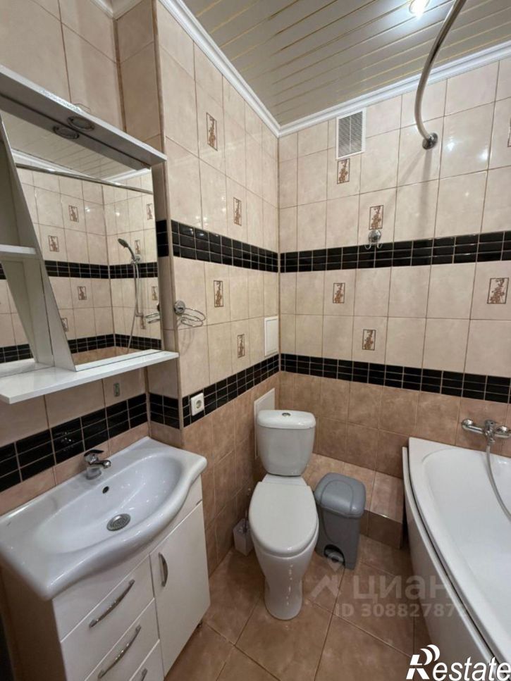 3-комн квартира улица Гарифа Ахунова, 10,  д. 10