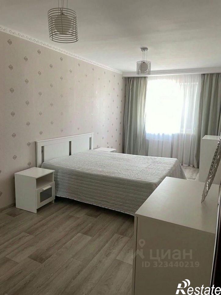 2-комн квартира улица Чингиза Айтматова, 5,  д. 5