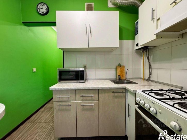 2-комн квартира улица Декабристов, 105,  д. 105