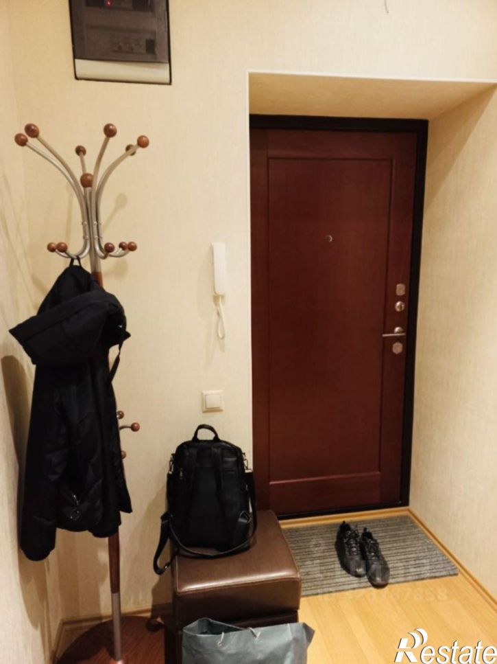 1-комн квартира улица Академика Лаврентьева, 9,  д. 9