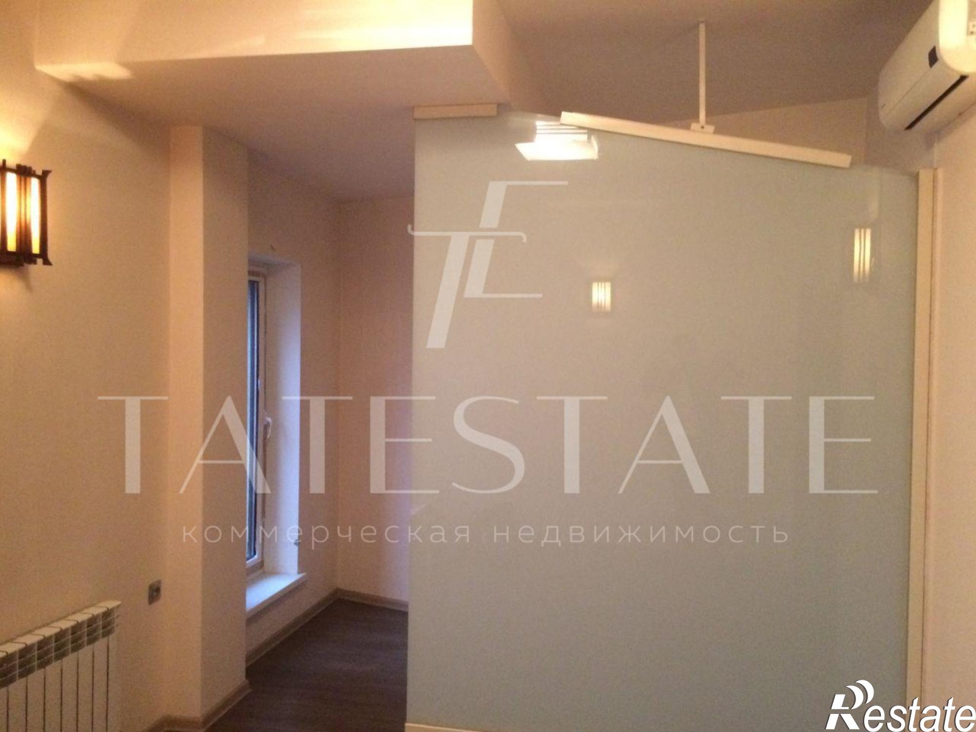 Сдать офис, помещение под офис за 414 000 рублей на улица Галиаскара Камала, 4а