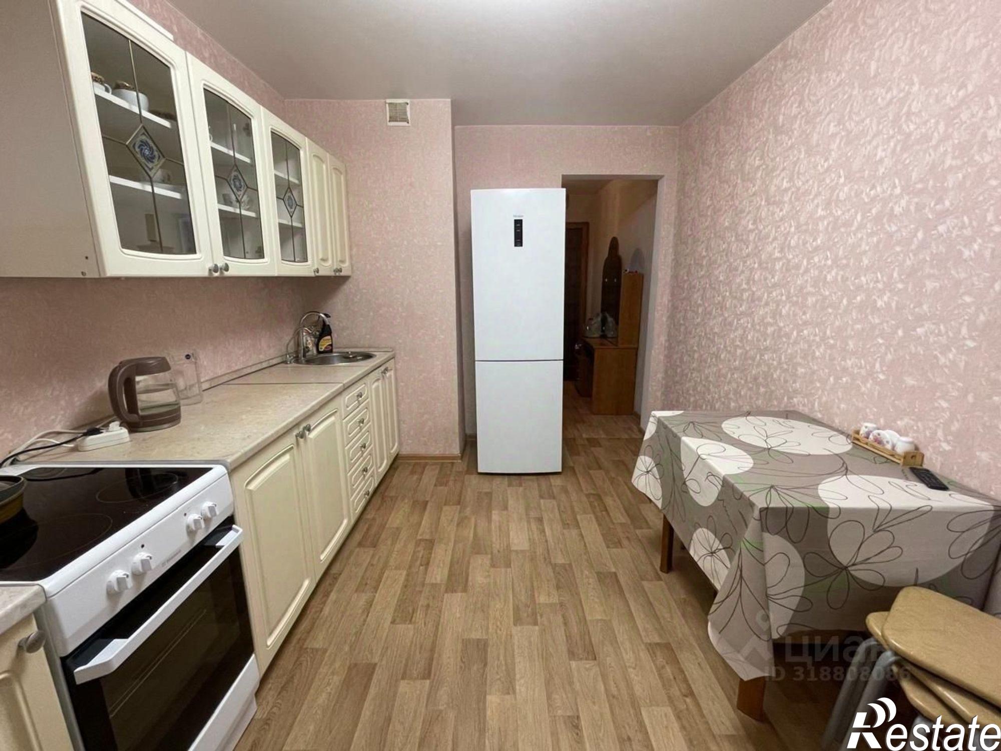 Сдать квартиру за 28 000 рублей на проспект Ямашева, 43