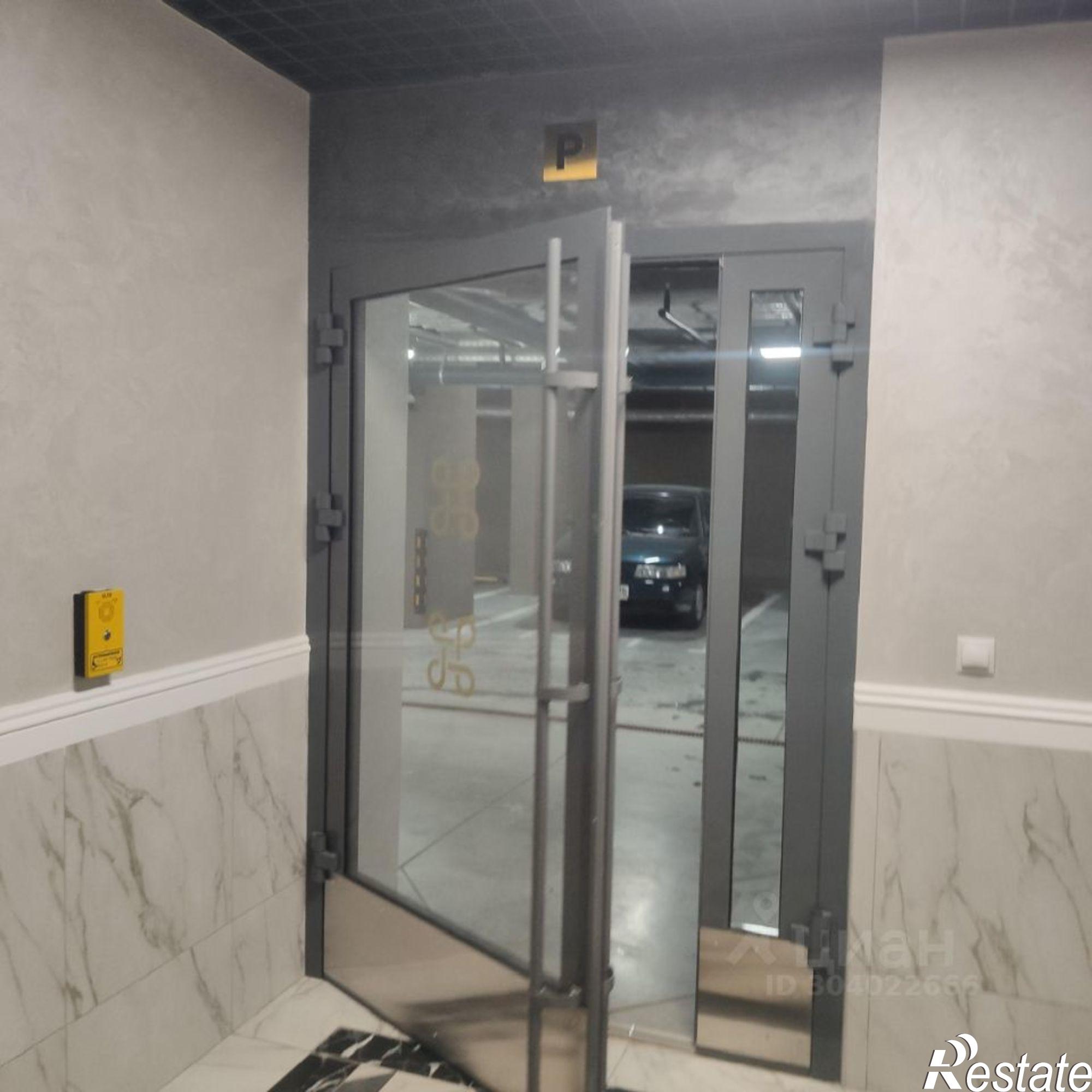 Сдать гараж, место в паркинге за 8 501 рублей на ул Шаляпина, 28